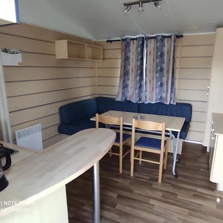 Camping Mobil 5-6 Personnes - Climatise *